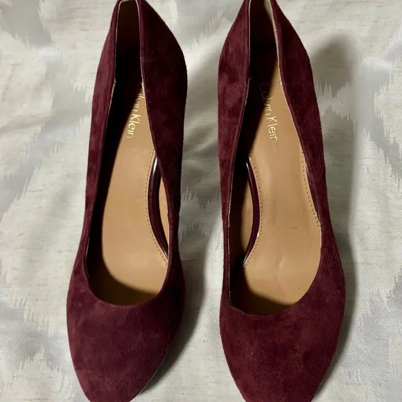 Calvin Klein Shoes Paulette wine Suede Pumps heels 7.5 - Picture 13 of 13